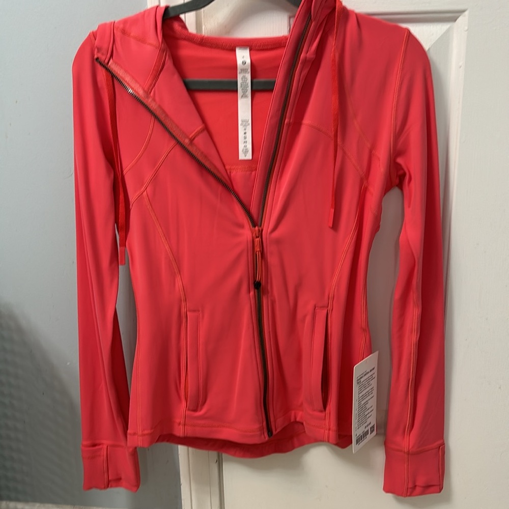NWT Lululemon Hooded Define Nulu Jacket in pale raspberry
